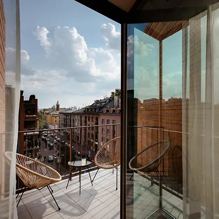شقة Spacious Close To Main Station / Galeria Krakowska