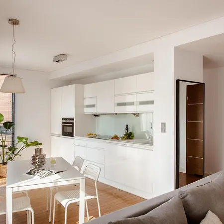 Spacious Close To Main Station / Galeria Krakowska *