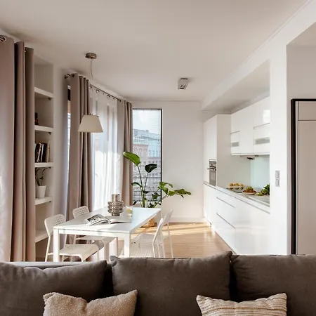Spacious Close To Main Station / Galeria Krakowska * Krakow